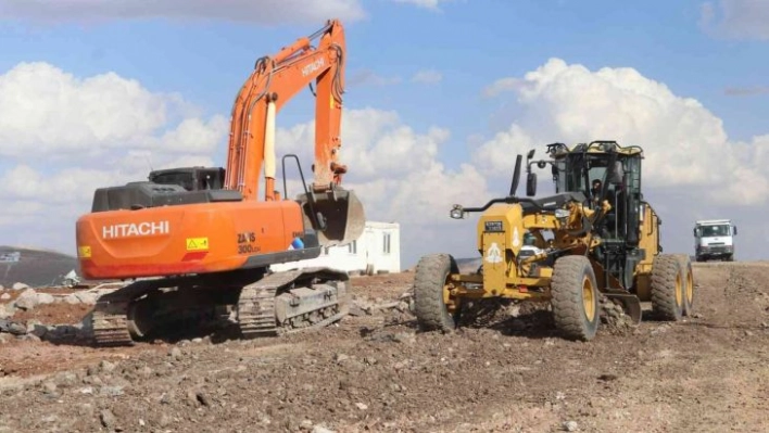 Karaköprü'de yeni yol çalışması