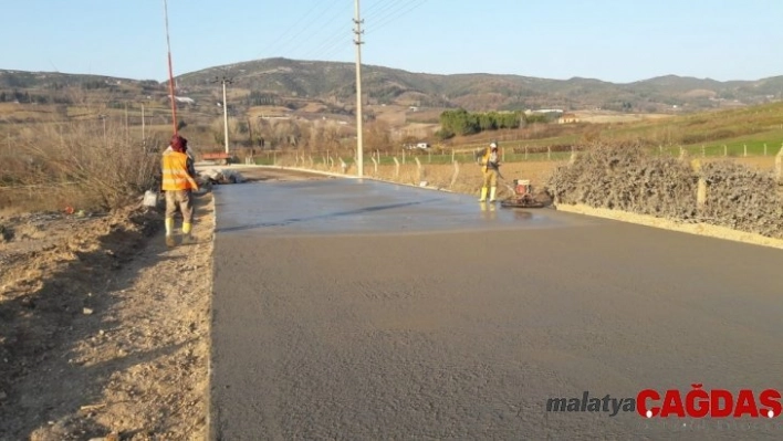 Karamürsel'de mahalle yolları modern görünüme kavuşuyor