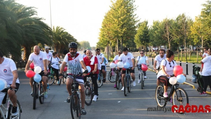 Karbon salımına karşı pedal çevirdiler