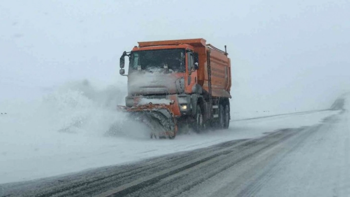 Kars'ta 169 köy yolu ulaşıma kapalı