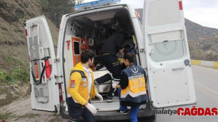 Kastamonu'da tır ile otomobil çarpıştı, biri bebek 3 kişi öldü, 2 kişi yaralandı