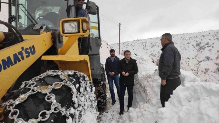 Kaymakam Ünsal, karla mücadele çalışmalarını inceledi