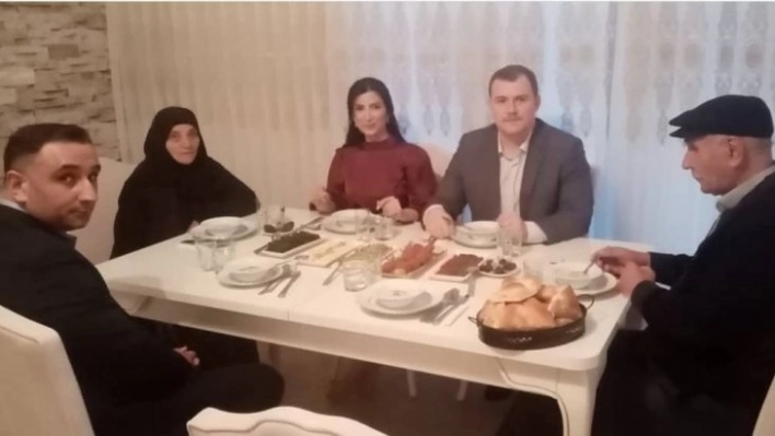 Kaymakam Yılmazer  şehit ailesiyle iftar açtı