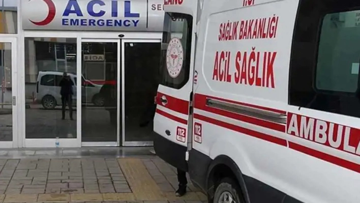 Kayseri'de gıda zehirlenmesi: 40 öğrenci hastaneye kaldırıldı