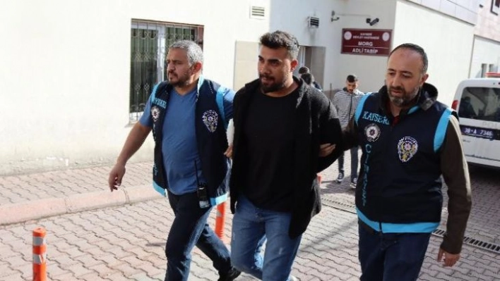 Kayseri'deki 'faul' cinayetinde ağabey tutuklandı, kardeşine ev hapsi verildi