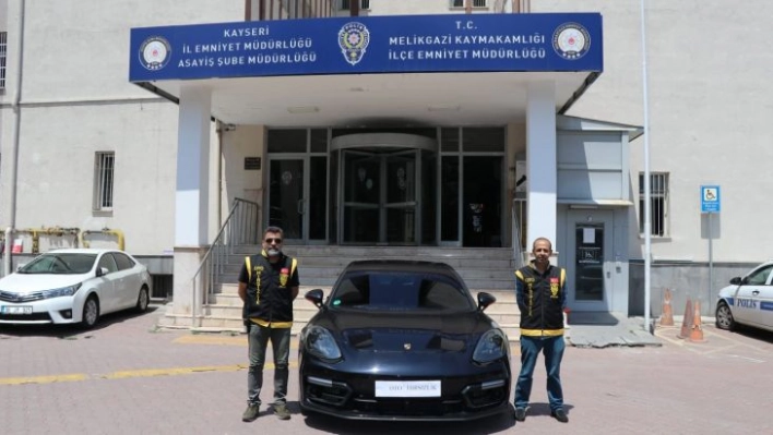 Kayseri polisi çalıntı Porsche yakaladı