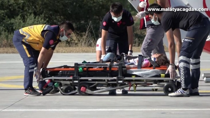 Ambulans helikopterle hastaneye sevk edildi