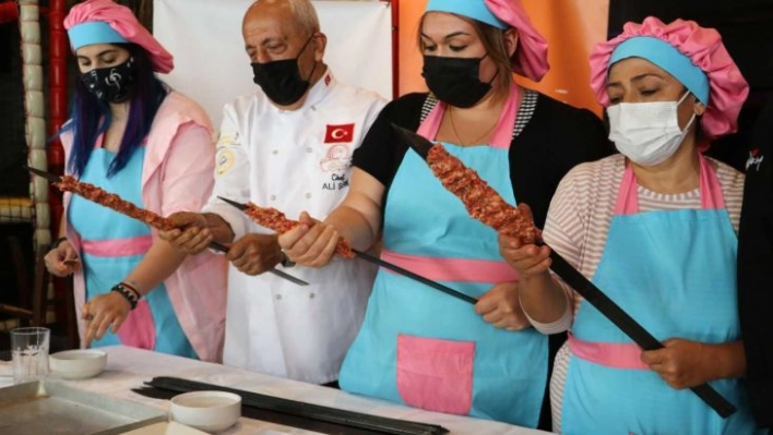 Kebabın başkentine kadın kebap ustaları geliyor