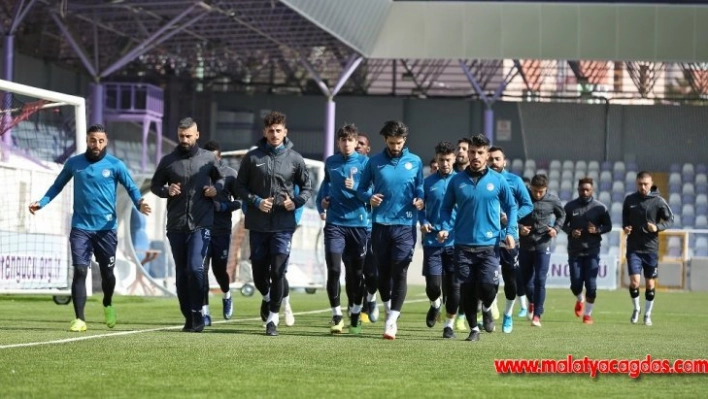 Keçiörengücü, Ümraniyespor maçının hazırlıkları sürdürdü