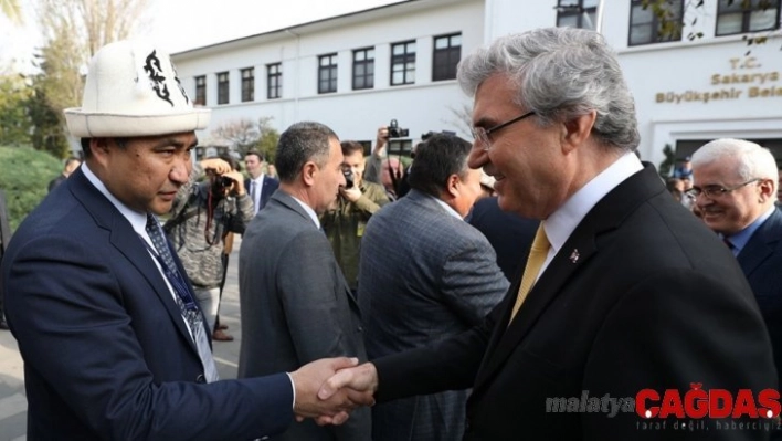 Kırgızistan heyetine Sakarya'da mehteranlı karşılama