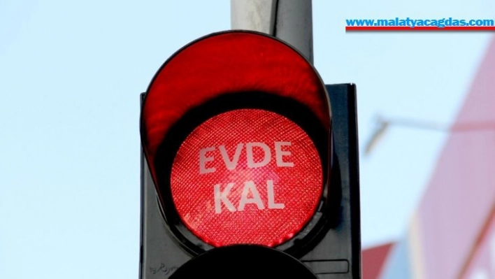 Kırmızı ışıklar 'evde kal' dedi