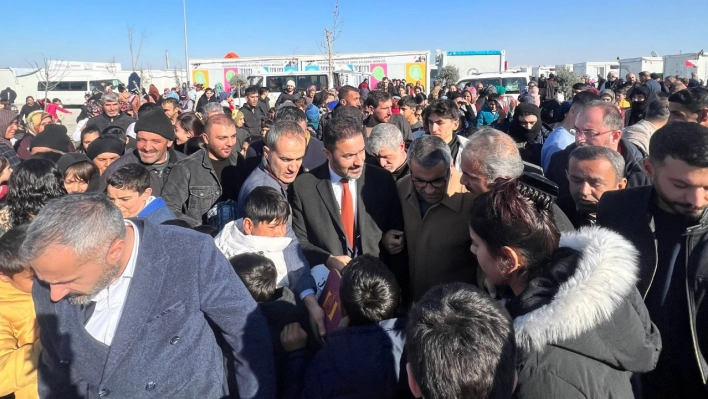 Konteyner Kentlerde kalan vatandaşın sorunu çok,  ama söz verenler bir daha uğramamış