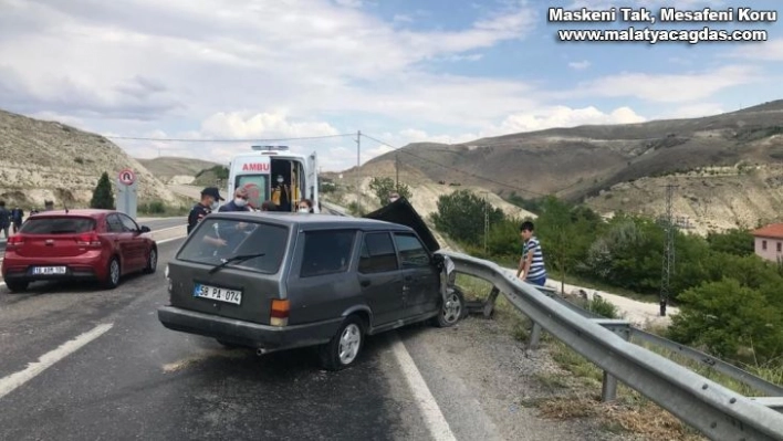 Kontrolü kaybedip bariyerlere girdi