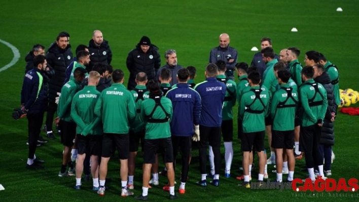 Konyaspor ikinci yarı hazırlıklarına başladı