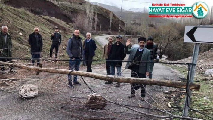 Köylüler kendilerini karantinaya aldı