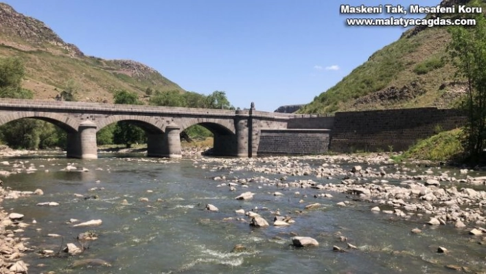 Kuraklık Kars Çayını da vurdu