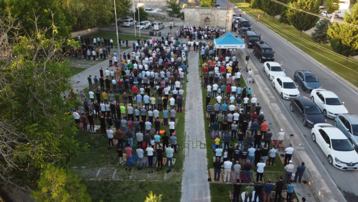 Kurban Bayramı Namazı Namazgah'ta Kılındı