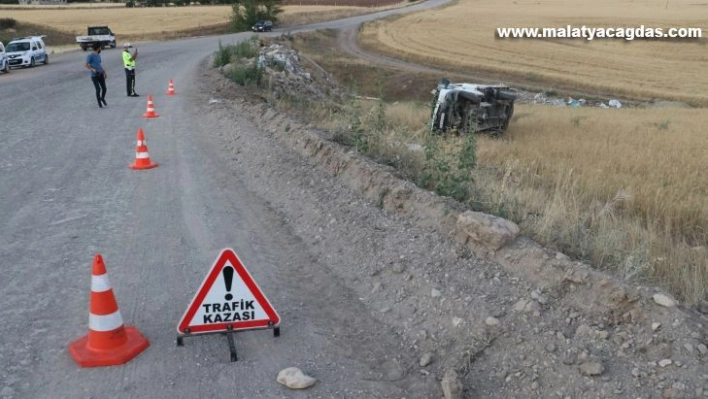 Kurban pazarından dönerken tarlaya uçtular: 3 yaralı