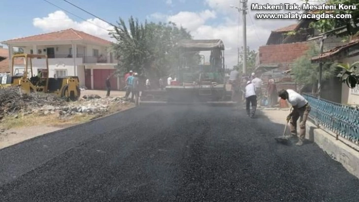 Kurugeçit Mahallesi'ne sıcak asfalt yapıldı