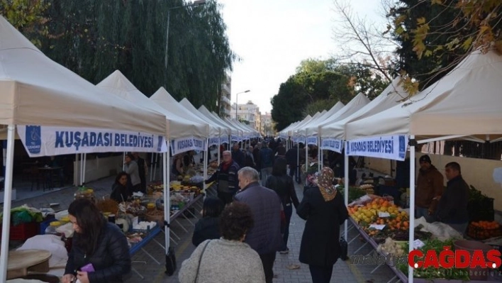 Kuşadası'da 'Yöresel ve İyi Tarım ürünleri Sokağı' faaliyete girdi