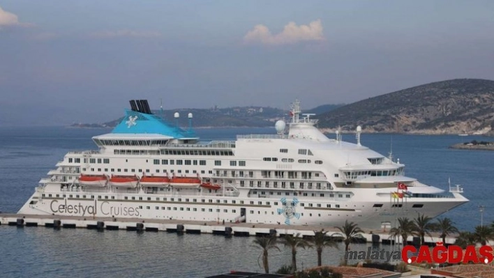 Kuşadası Limanı'nda tüm zamanların Aralık ayı rekoru bekleniyor