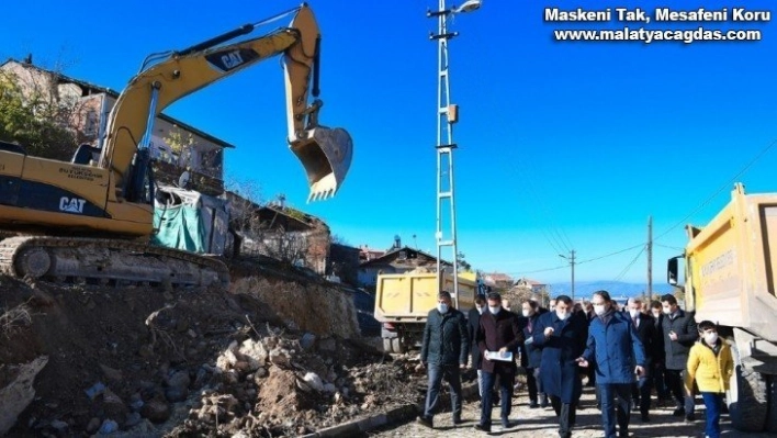 Kuzey Kuşak yolu açma ve genişletme çalışmaları