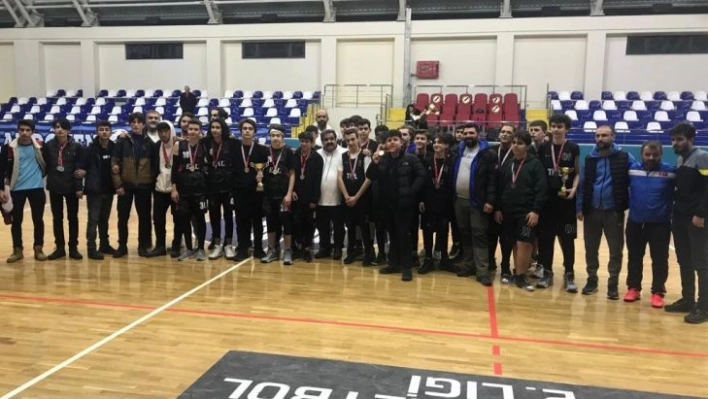 Liselerarası basketbolda şampiyonlar belli oldu