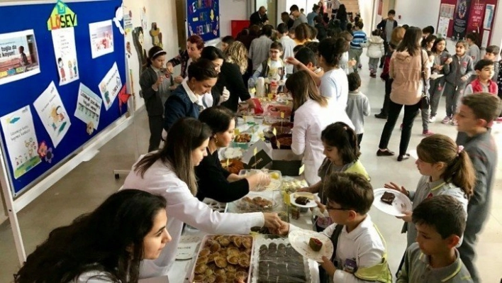 Lösemili çocuklar yararına kermes