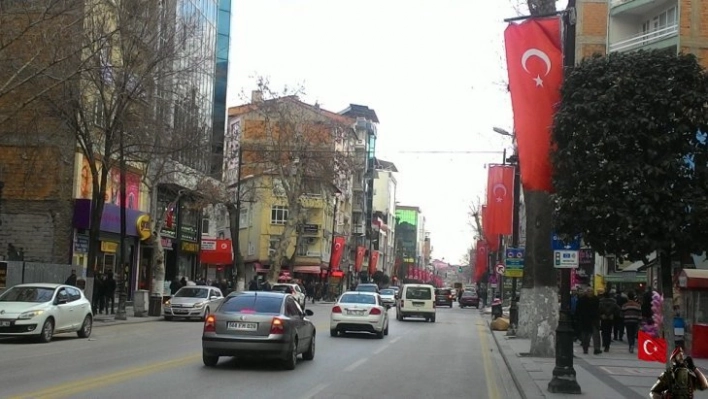 Malatya caddeleri Türk bayraklarıyla donatıldı