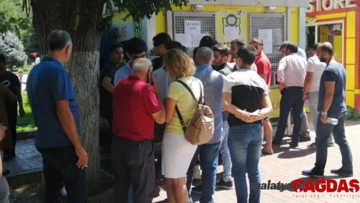 Malatya'da Avrupa maçı biletlerine yoğun ilgi