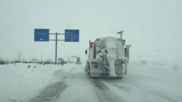 524 mahallenin yolu kapandı