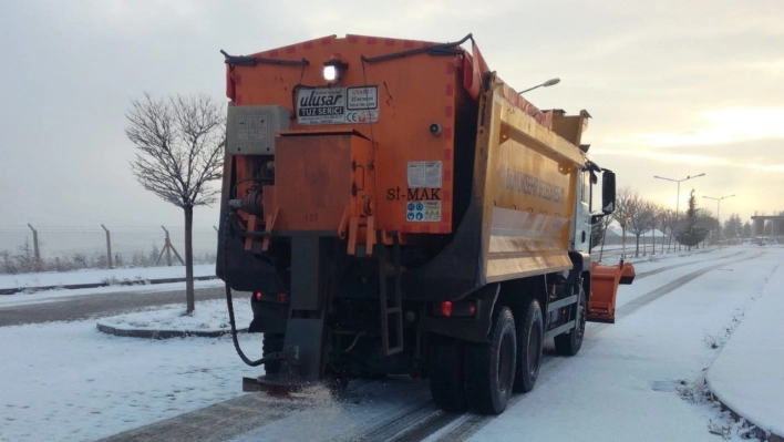 Kardan kapalı yollar açıldı