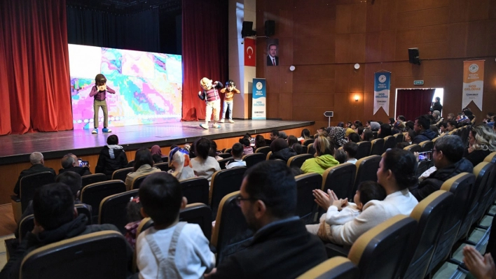 Malatya'da Rafadan Tayfa gösterisinde eğlenceli anlar yaşandı