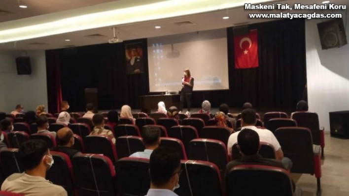 Malazgirt'te ' Kadına Yönelik Şiddet ve Erken Yaşta Evlilik' semineri