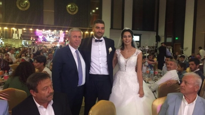 Mansur Yavaş, Alkan çiftinin nikah şahidi oldu