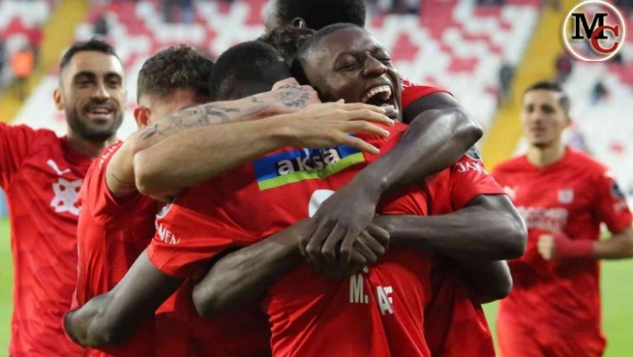 Max Gradel, sezonun en iyi performansını sergiledi