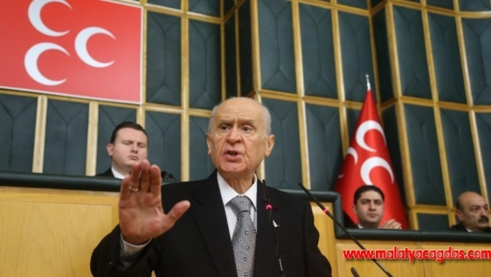 MHP lideri Bahçeli, '(Türkiye'nin çok cepheli, etkili ve yönlü bir mücadelenin ortasında olduğunu inkar etmek) Bu yalın gerçeği inkar etmek akıl fukaralığına, samimiyet yoksunluğuna açık bir işarettir' (1)