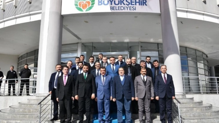 MHP'lilerden Gürkan'a ziyaret