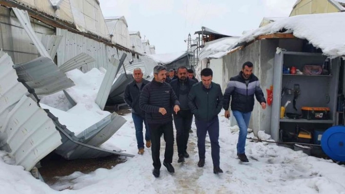 Milletvekili Aydın, kardan zarar gören vatandaşlarla bir araya geldi