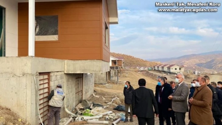 Milletvekili Kahtalı deprem konutlarını inceledi