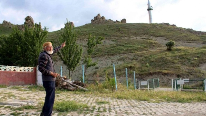 Minareleri görüp gelenler camiyi bulamıyor