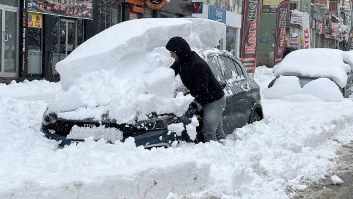 Muş'ta kar yağışı etkili oldu