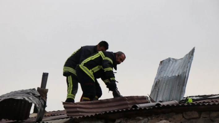 Müstakil evde çıkan yangın büyümeden söndürüldü