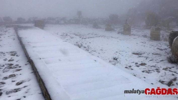 Nemrut Dağı'na ilk kar düştü