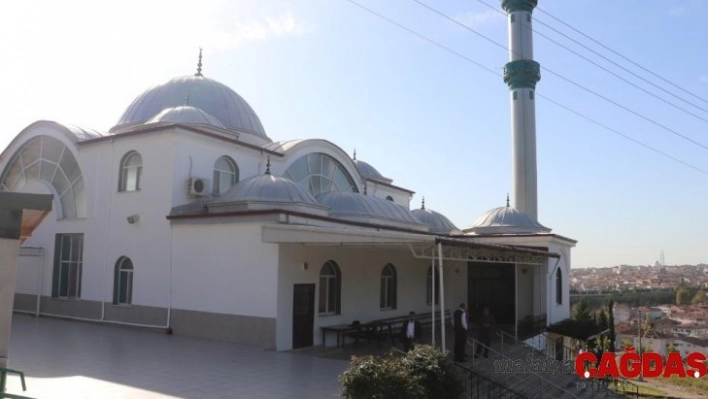 Nene Hatun Cami'nin dış cephesi yenilendi