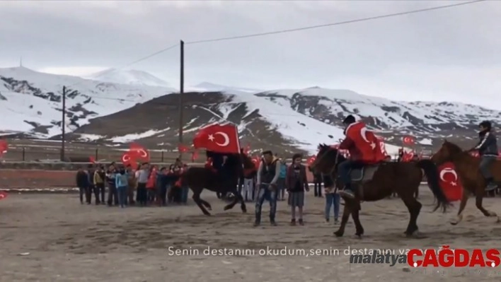 Öğrencilerin at sırtında Türk bayraklı klibi binlerce beğeni aldı