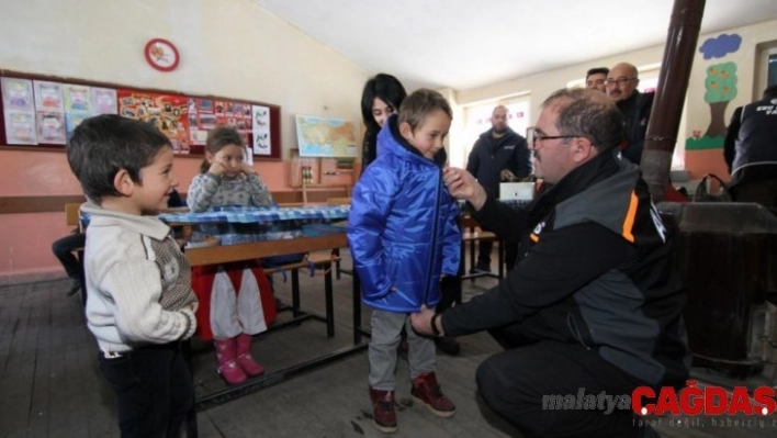 Öğretmen istedi, AFAD yardıma koştu