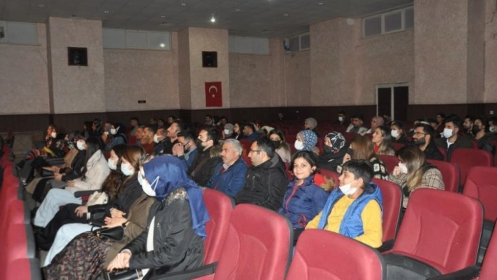 Öğretmenler mini konserle eğlendi