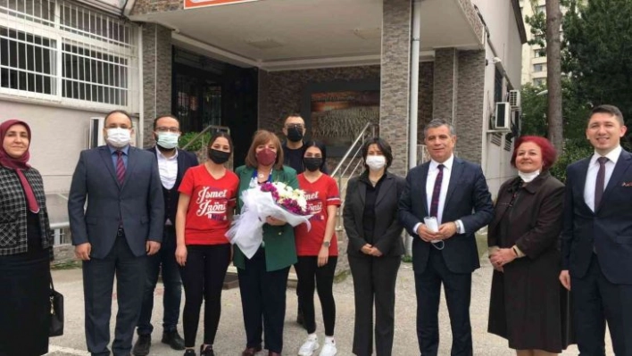 Öğretmenlik yaptığı okula 38 yıl sonra genel müdür olarak geldi