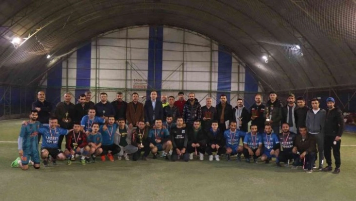 Oltu'da Halısaha futbol şöleni